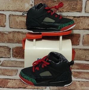 Pre-owned 2017 Jordan Spizike